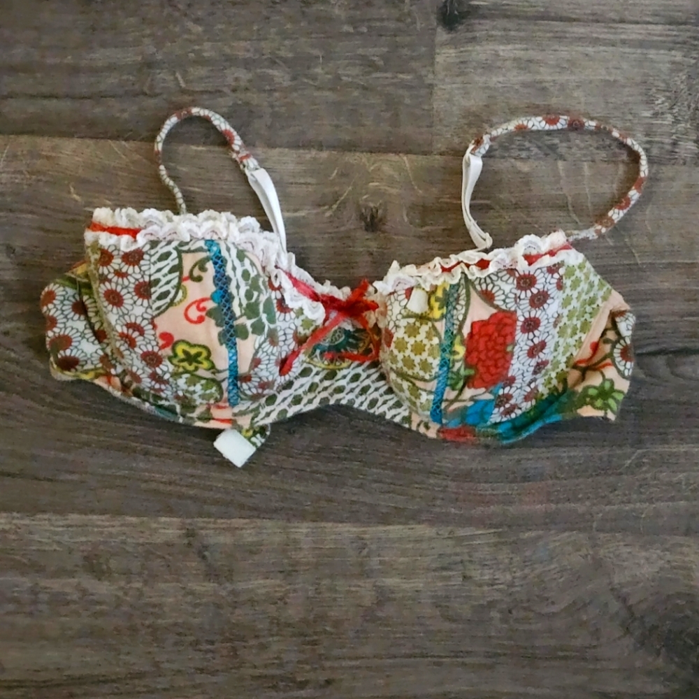 Pinkerton Boho Padded Bra Sz M